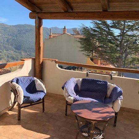 B&B Mideri Urzulei エクステリア 写真